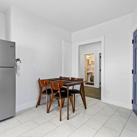 Casa Soleada In East Rock Near Dt And Yale Som With Free Parking And King Bed Apartment New Haven Exterior photo