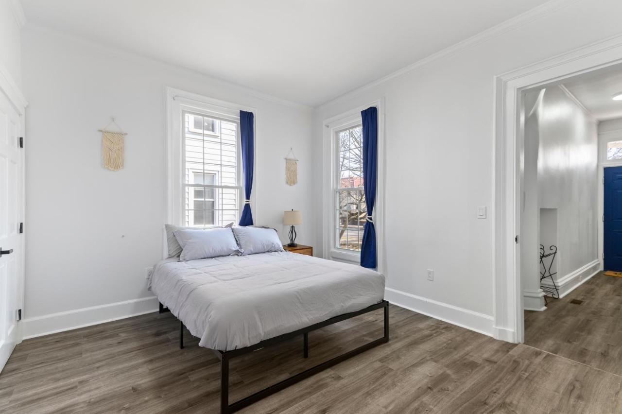 Casa Soleada In East Rock Near Dt And Yale Som With Free Parking And King Bed Apartment New Haven Exterior photo